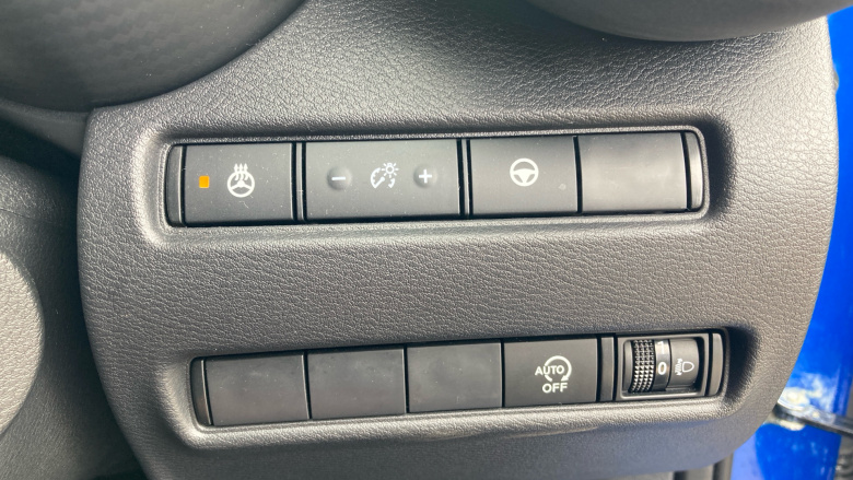 Nissan Juke 1.0 DiG-T 114 Tekna 5dr Petrol Hatchback